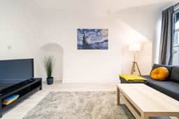3 Dee Place 