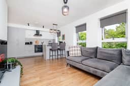 93/10 Liberton Gardens