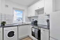 8E Grove Park