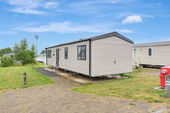 16 Roxburgh