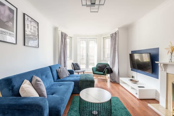 19/2 Stead's Place